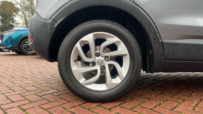 Vauxhall Crossland X 1.2T ecoTec [110] SE Nav 5dr [6 Speed] [S/S] Petrol Hatchback